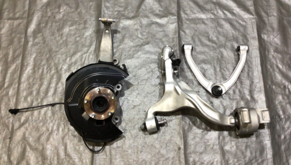 2017-2020 Infiniti Q60 2.0T RWD Passenger Front Knee Spindle Hub w/ Control Arms / 47k / IQ602