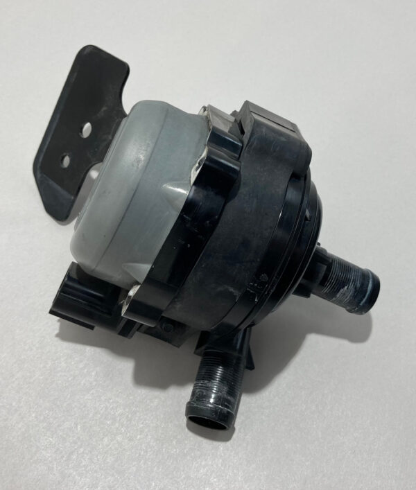 2017-2020 Infiniti Q60 3.0T Auxiliary Charge Air Cooler Water Pump / 255805CA6A / 75K IQ604 - Image 2