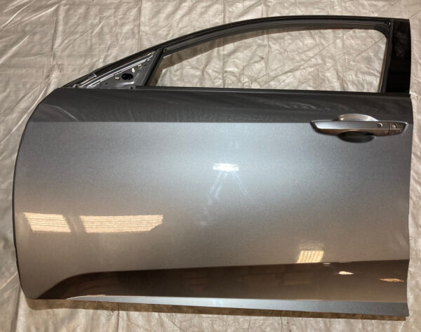 2017-2021 FK8 Honda Civic Type R Driver Front Door Assembly / Polished Metal Metallic / TR104