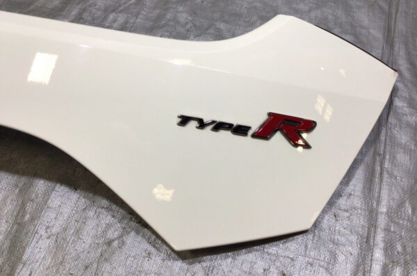 2017-2021 FK8 Honda Civic Type R Trunk Lid Center Garnish Panel w/ Emblems / TR102 - Image 4