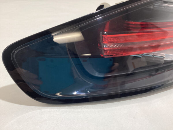 2017-2023 Porsche 718 Boxster Cayman Passenger Side LED Tail Light *DAMAGED* / BC301 - Image 3