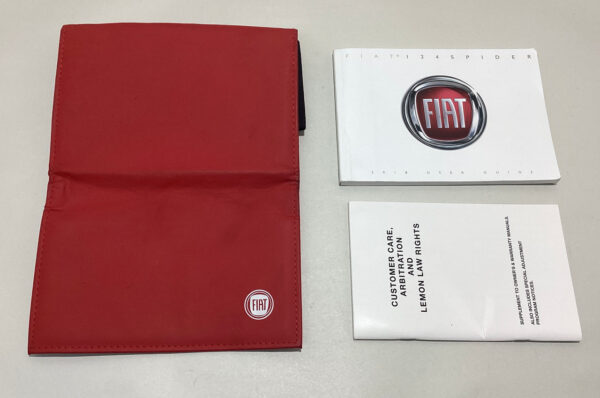 2018 Fiat 124 Spider Lusso Owner's Manual w/ Case / FD020