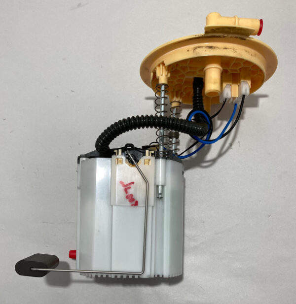 2018-2021 Jeep Wrangler JL 2.0l Fuel Pump Assembly / 88K JL007