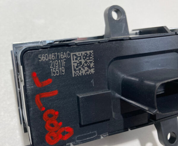 2018-2023 Jeep Wrangler JL Rubicon OEM Transfer Case / Sway Bar Disconnect Switch Panel JL008 - Image 4