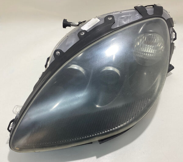 *DAMAGE* 2005-2013 Chevrolet Corvette C6 Driver Side Xenon HID Headlight / C6015