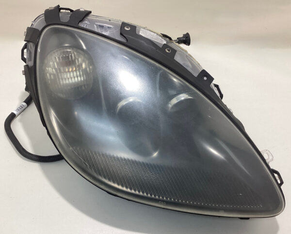 *DAMAGE* 2005-2013 Chevrolet Corvette C6 Passenger Side Xenon HID Headlight / C6015