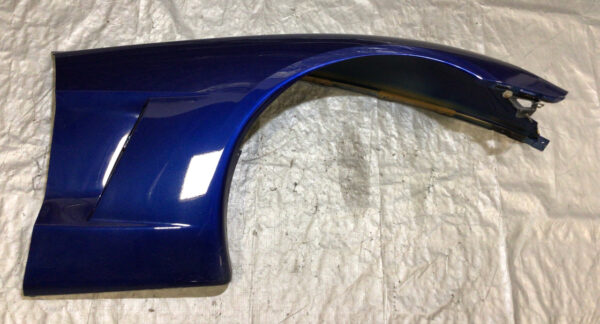 *DAMAGED* 2005-2013 Chevrolet Corvette Passenger Side Fender / OEM / C6005 - Image 4